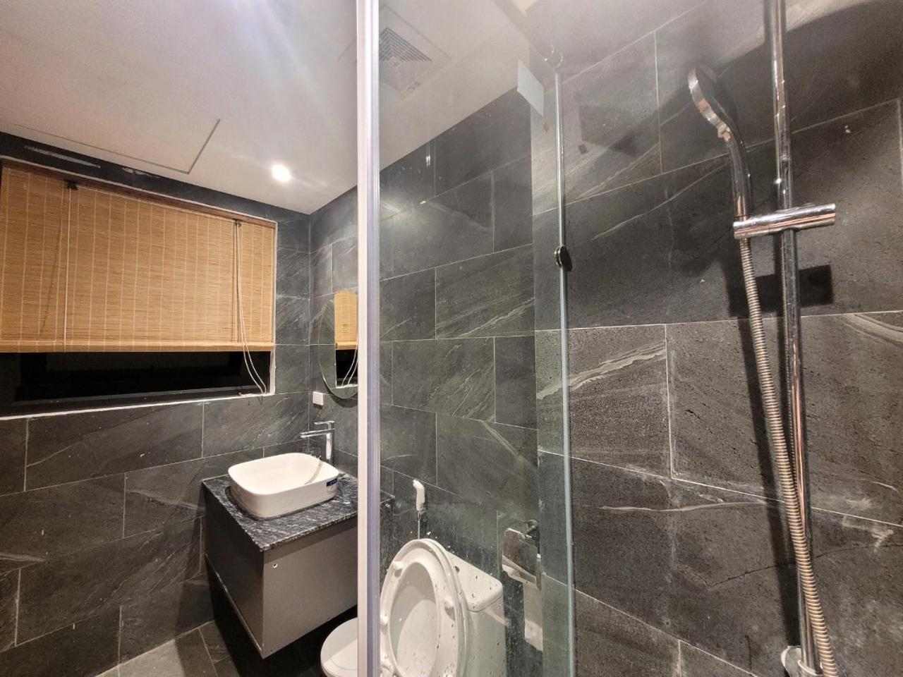 Noi Bai Flight Path Homestay Hanoi Exterior photo